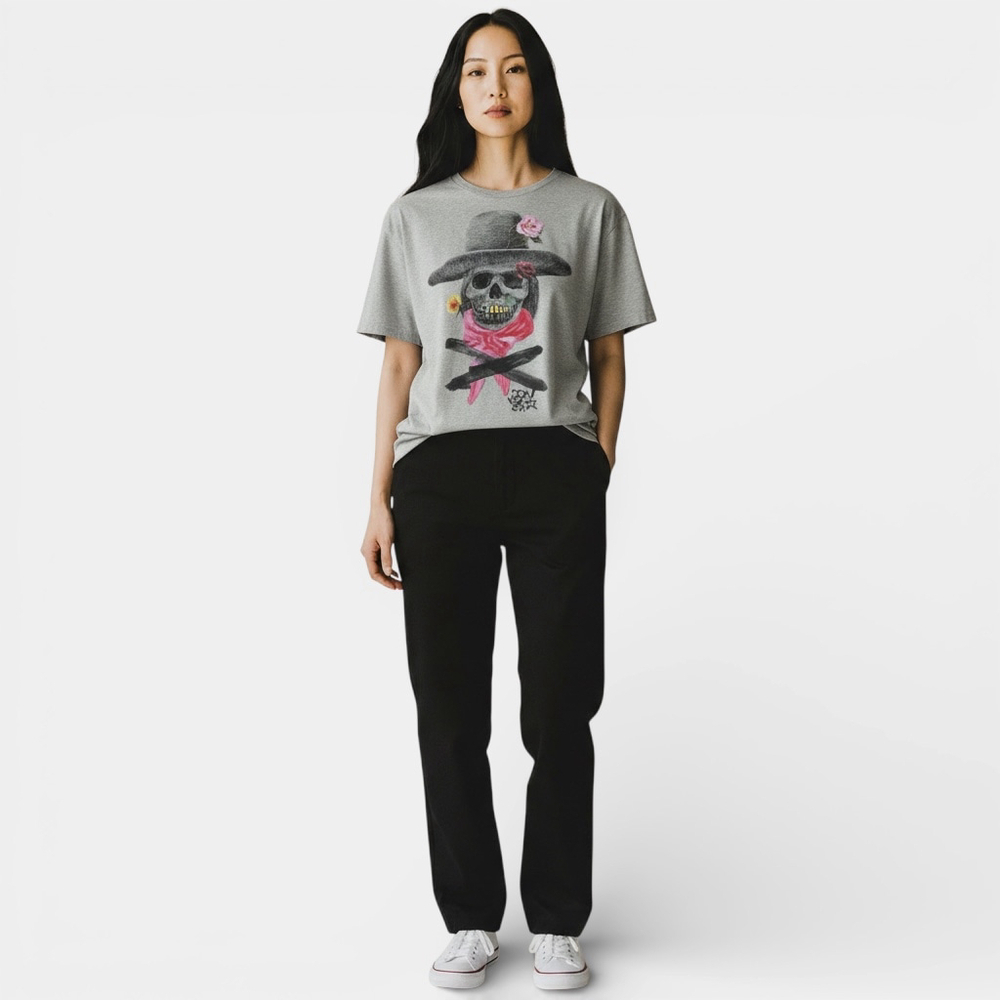 COVERSE ALL STAR Top Women Size Medium Gray T-shirt Skull Roses Short Sleeves